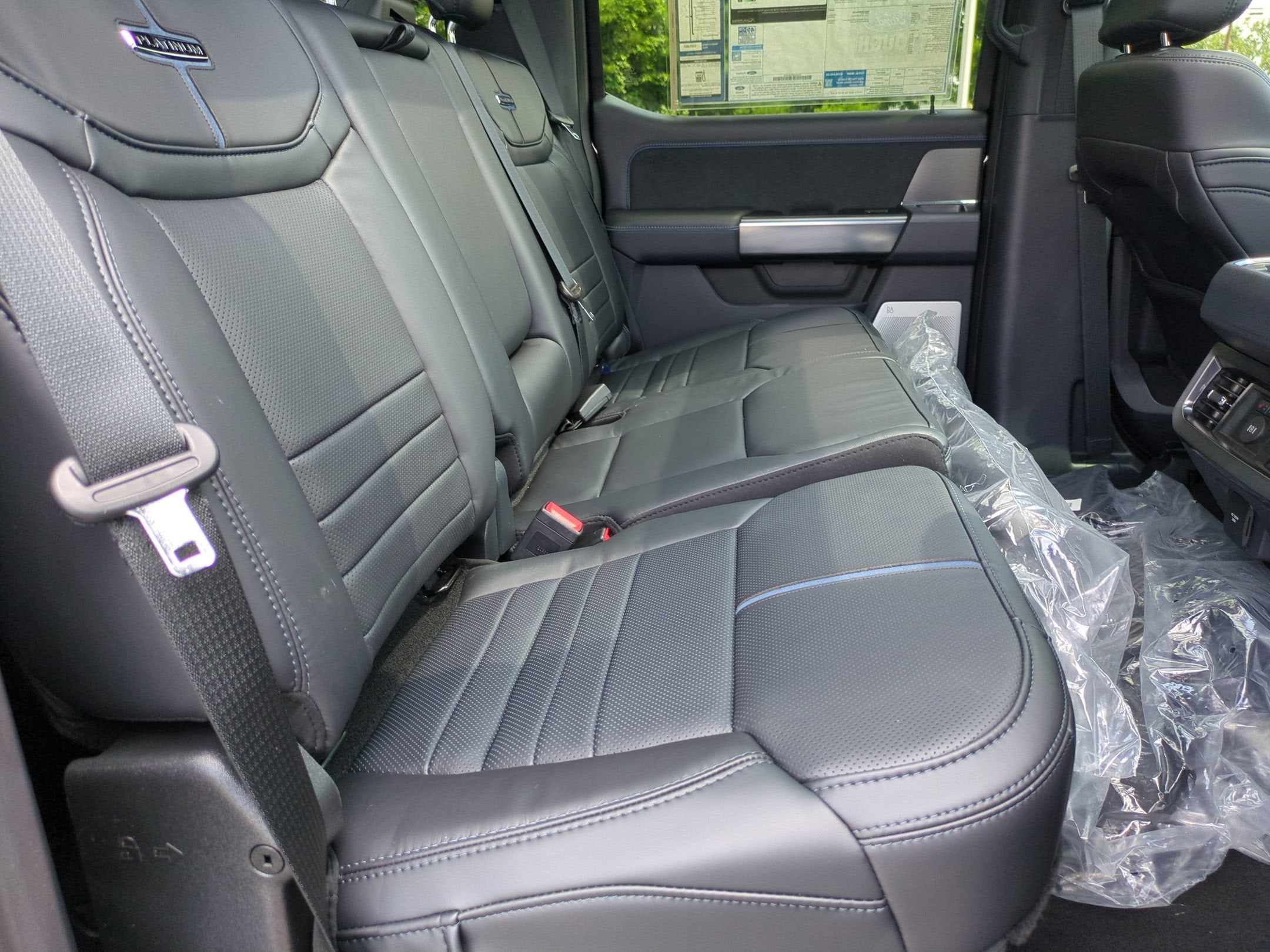 2026 Ford Super Duty F-350 SRW Platinum