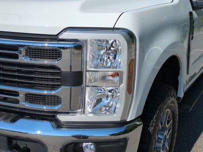 2025 Ford Super Duty F-350 SRW XLT