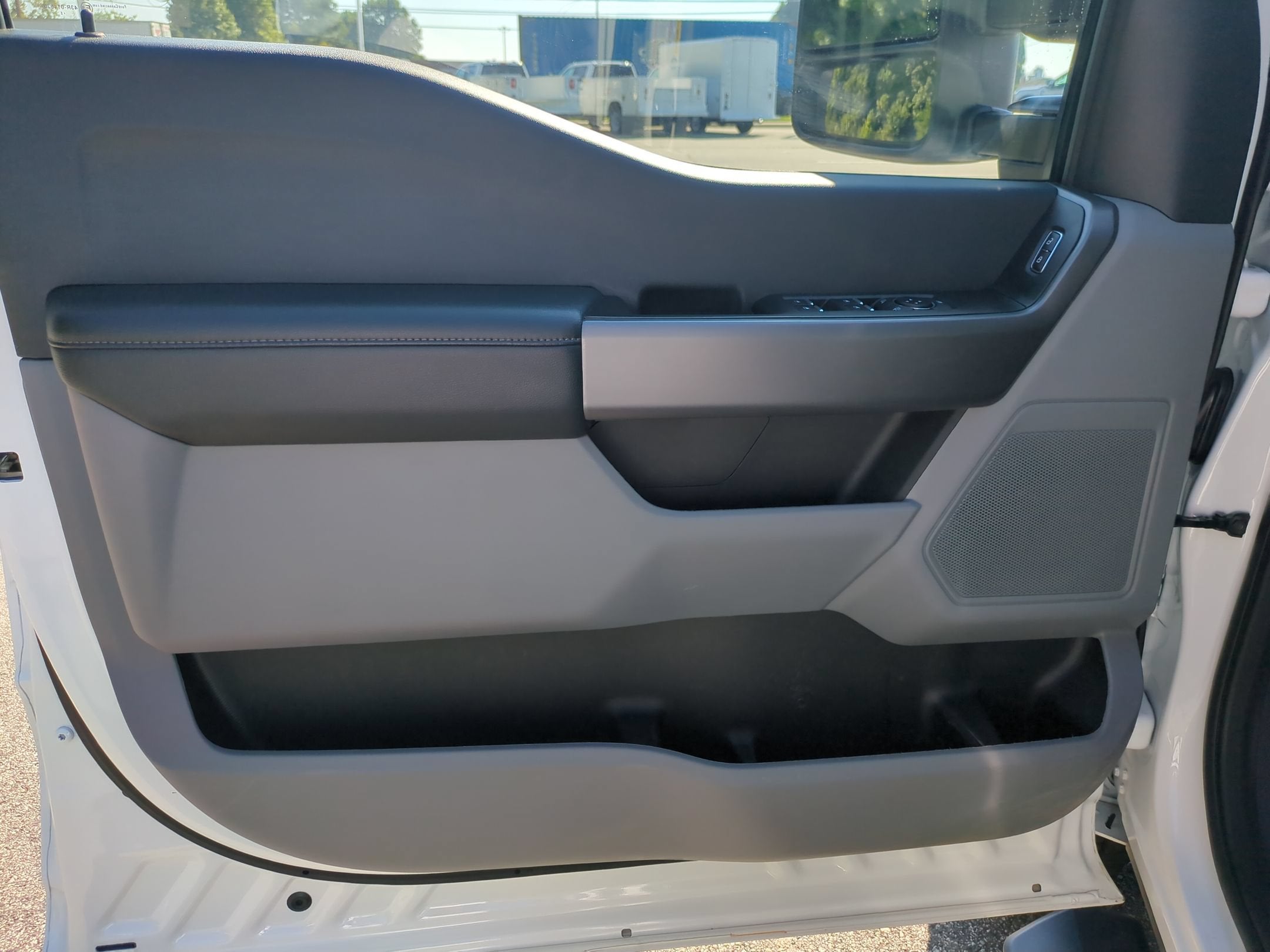 2025 Ford Super Duty F-350 SRW XLT