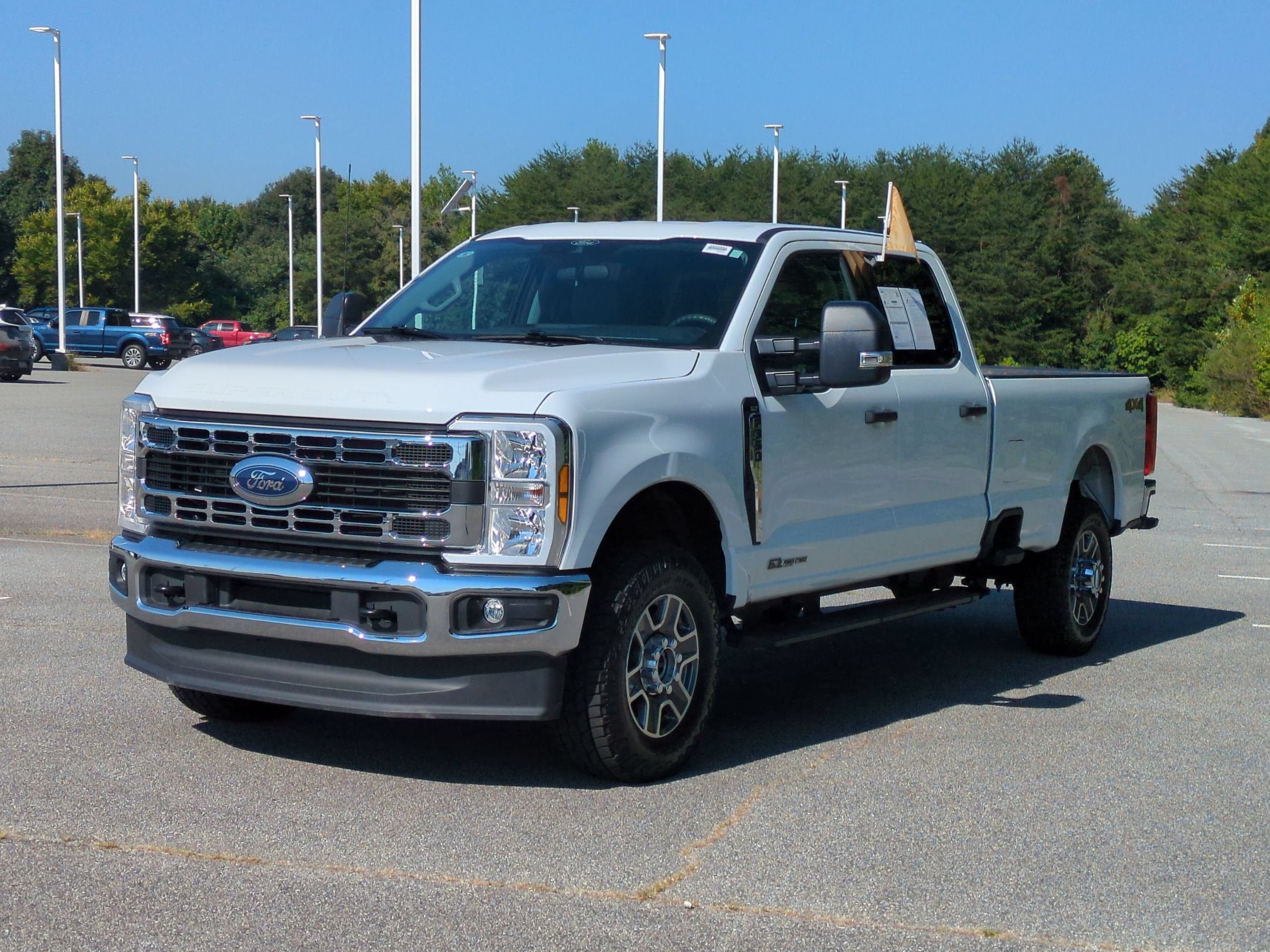 2025 Ford Super Duty F-350 SRW XLT