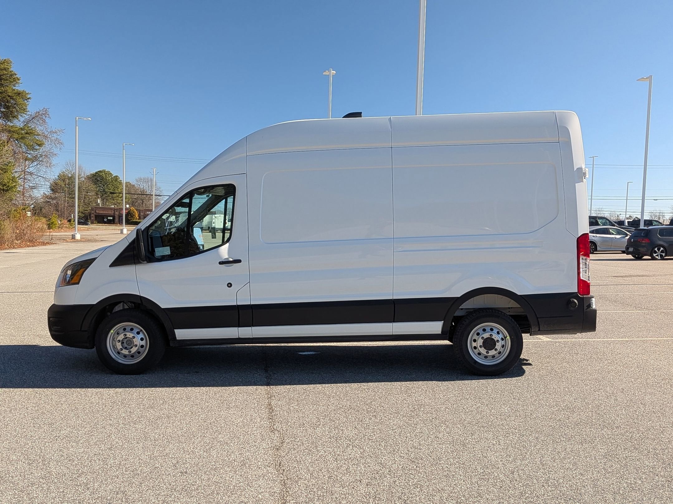 2026 Ford Transit Cargo Van Base