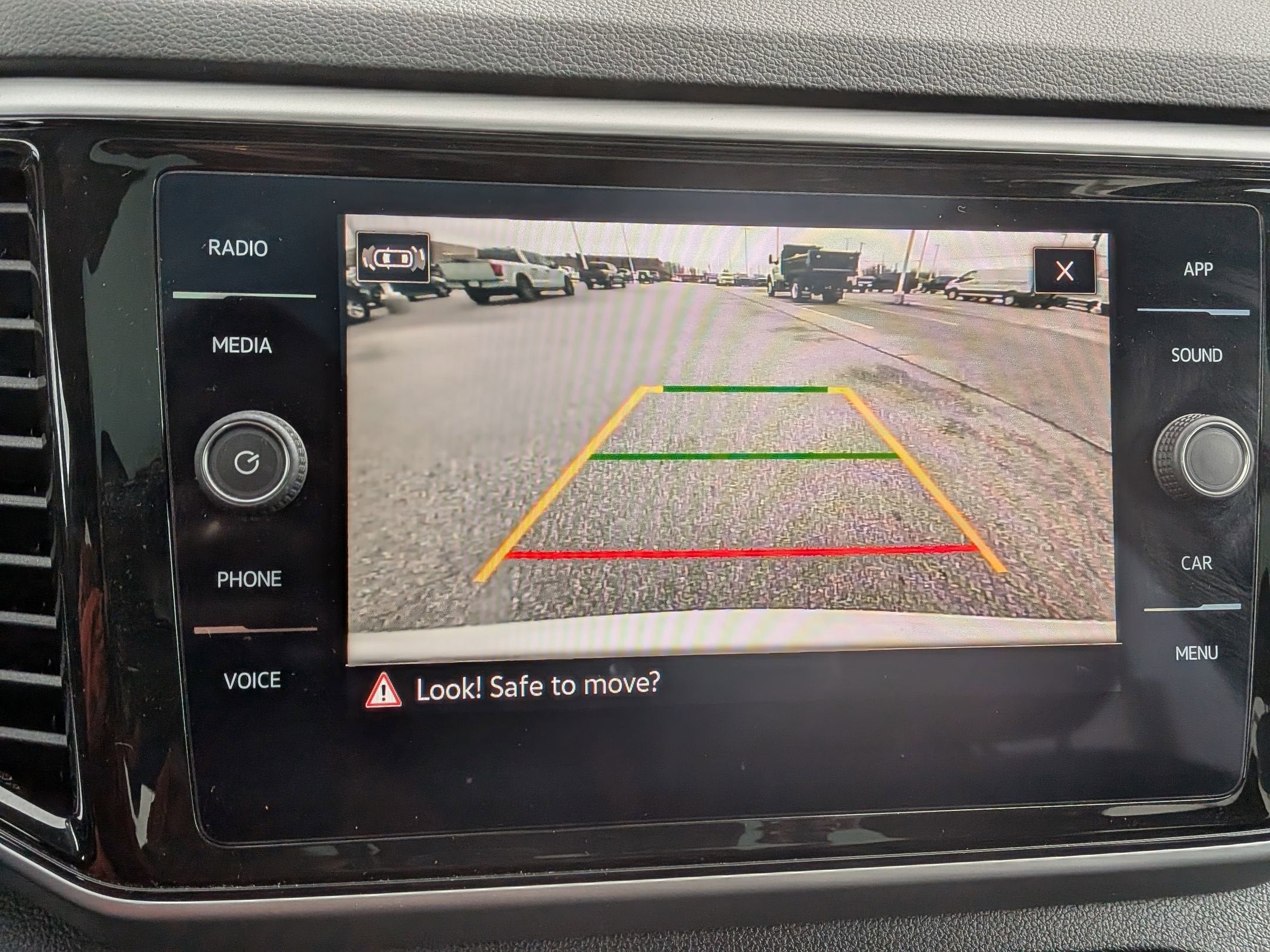 2022 Volkswagen Atlas Cross Sport 3.6L V6 SE w/Technology