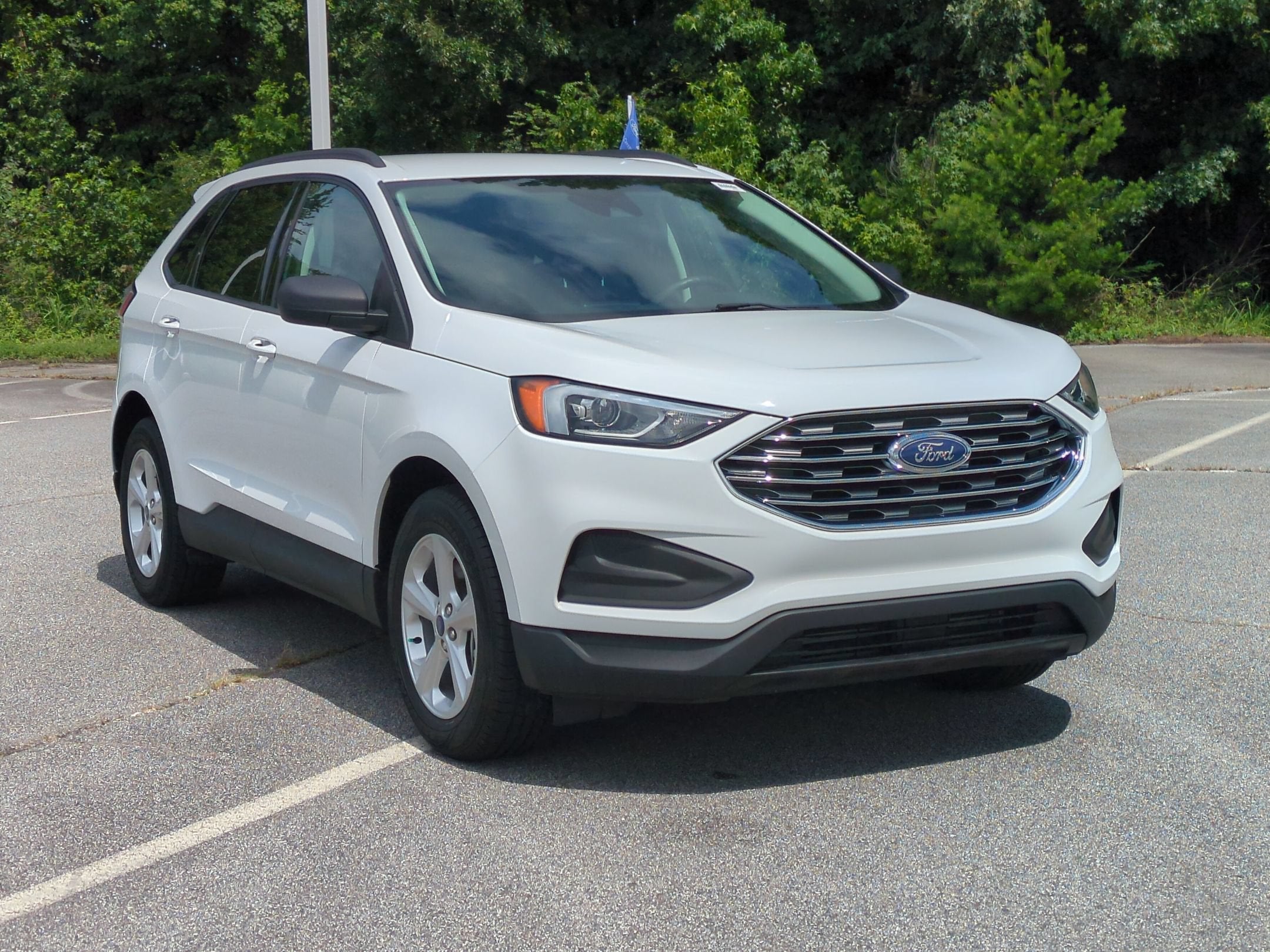 2022 Ford Edge SE