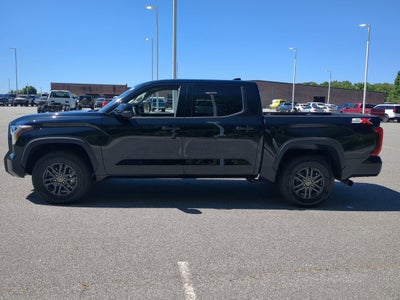 2023 Toyota Tundra 4WD SR5