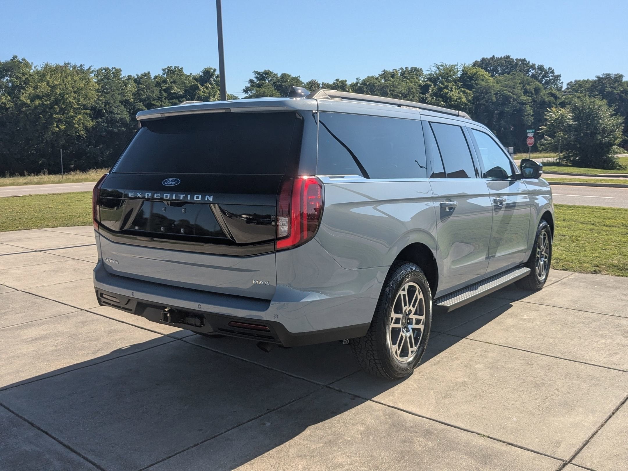 2026 Ford Expedition Max Active