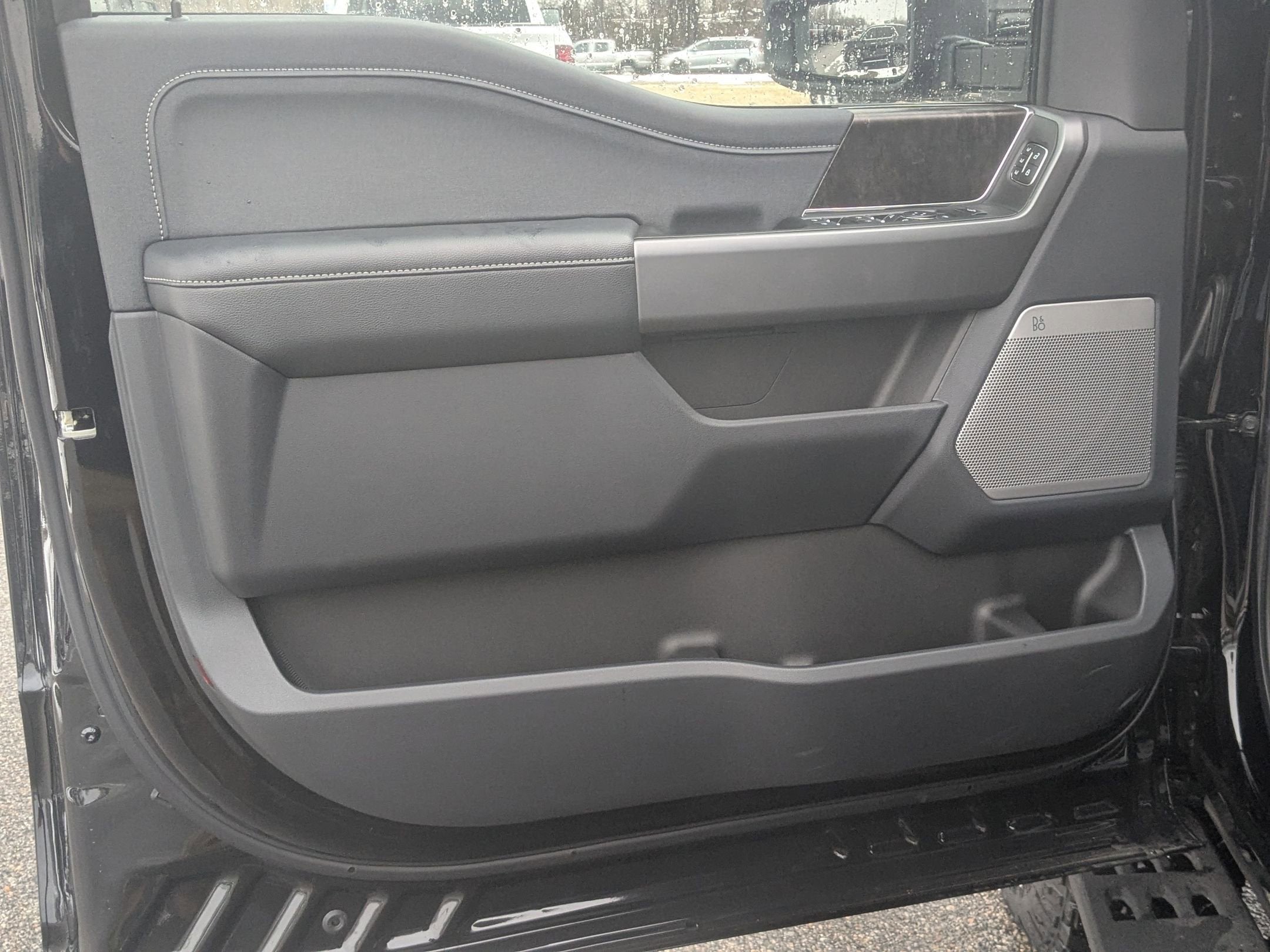 2025 Ford Super Duty F-350 SRW LARIAT