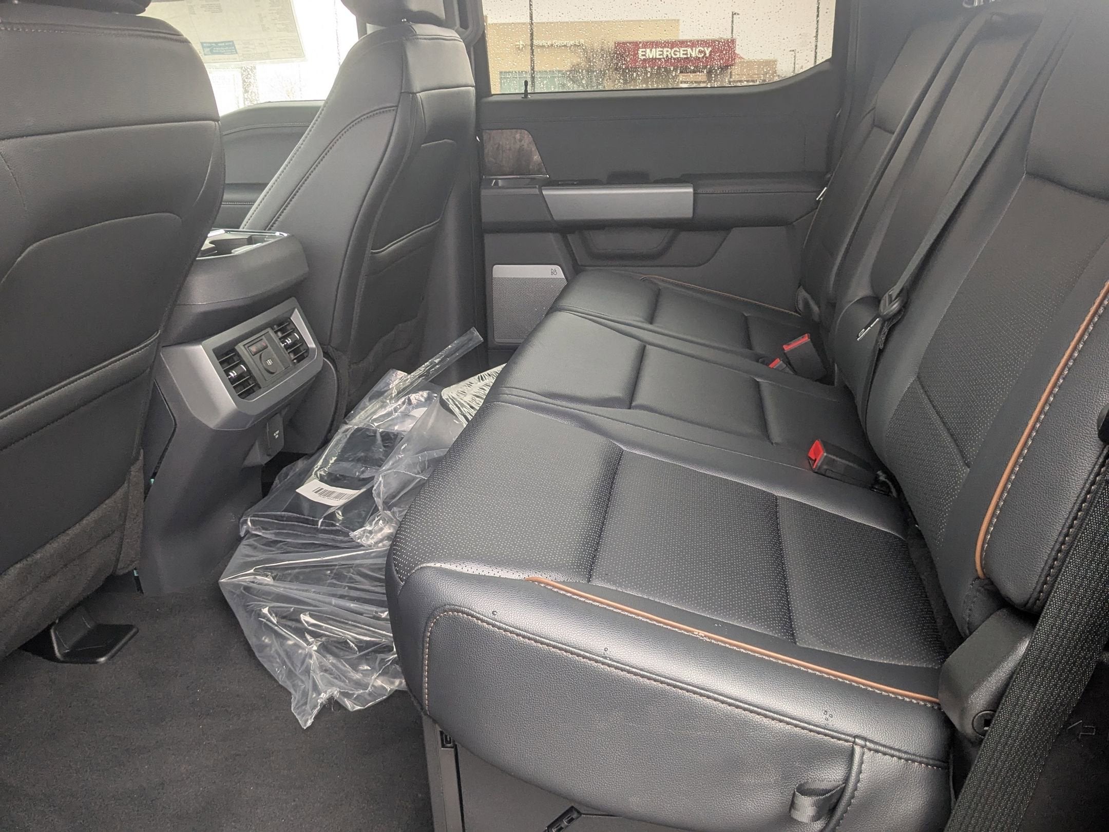 2025 Ford Super Duty F-350 SRW LARIAT