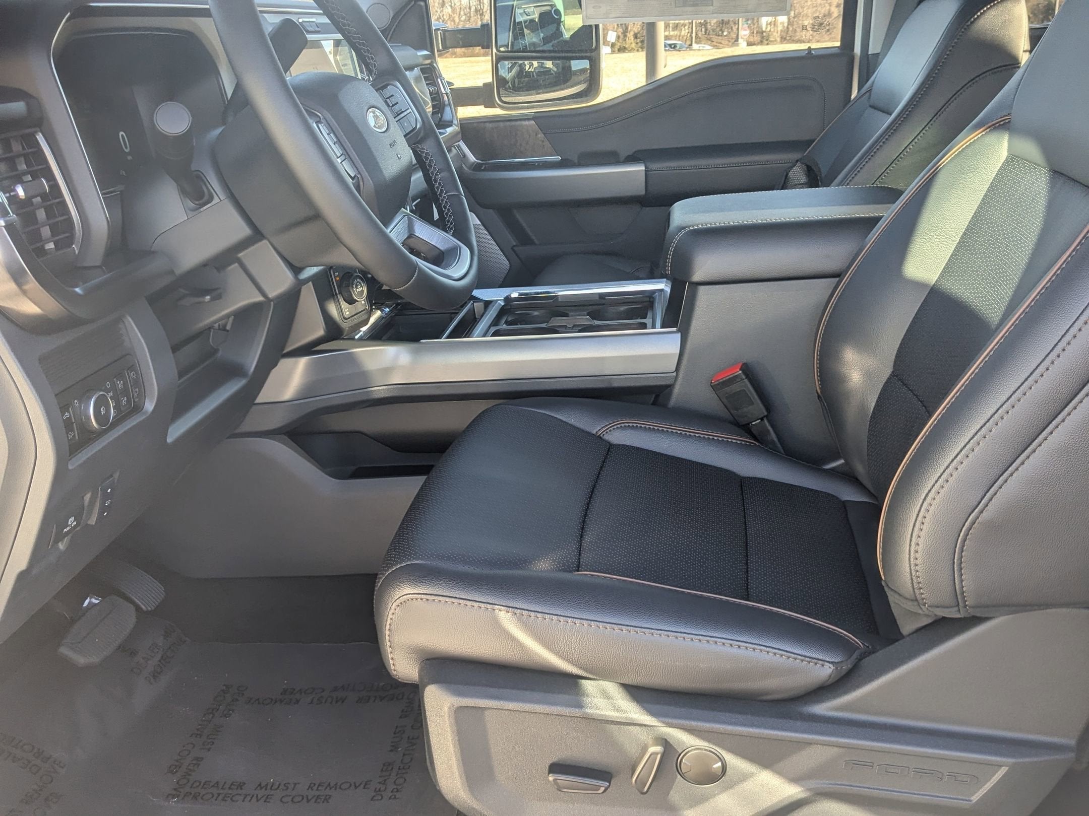 2025 Ford Super Duty F-350 SRW LARIAT