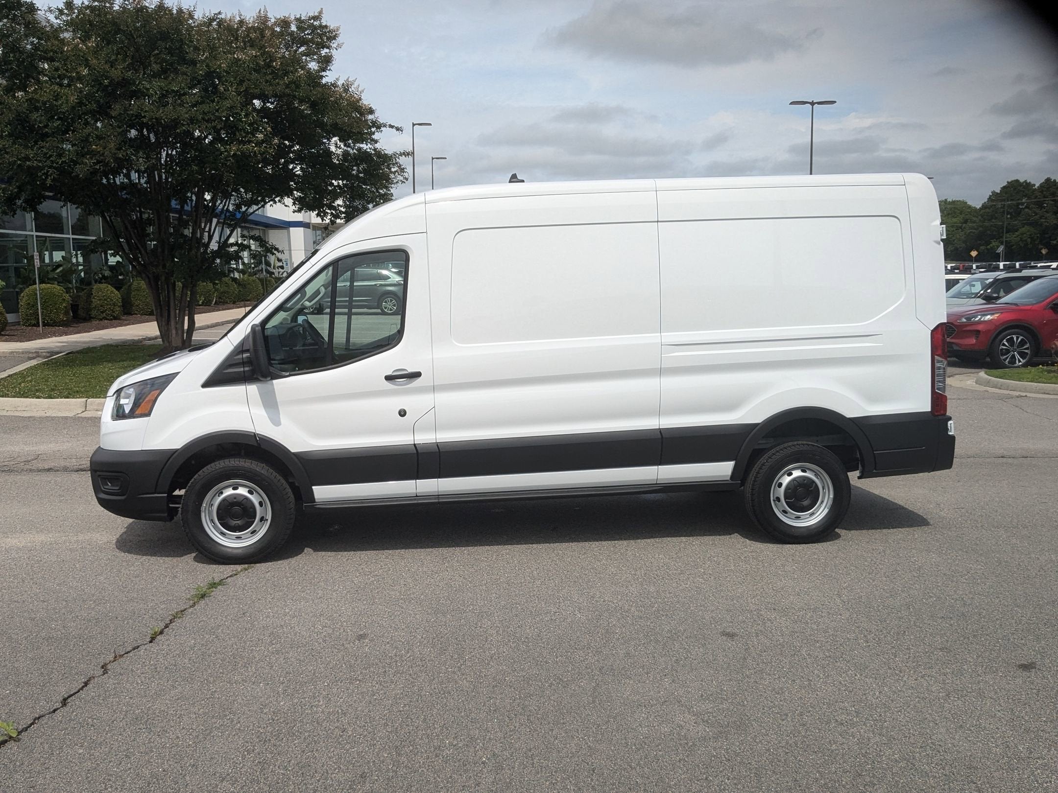 2025 Ford Transit Cargo Van Base