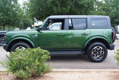2025 Ford Bronco Outer Banks - Crossroads Courtesy Demo