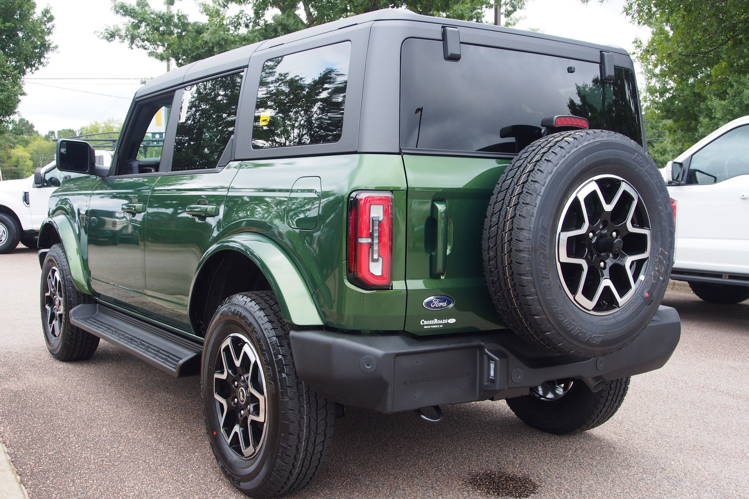 2025 Ford Bronco Outer Banks - Crossroads Courtesy Demo