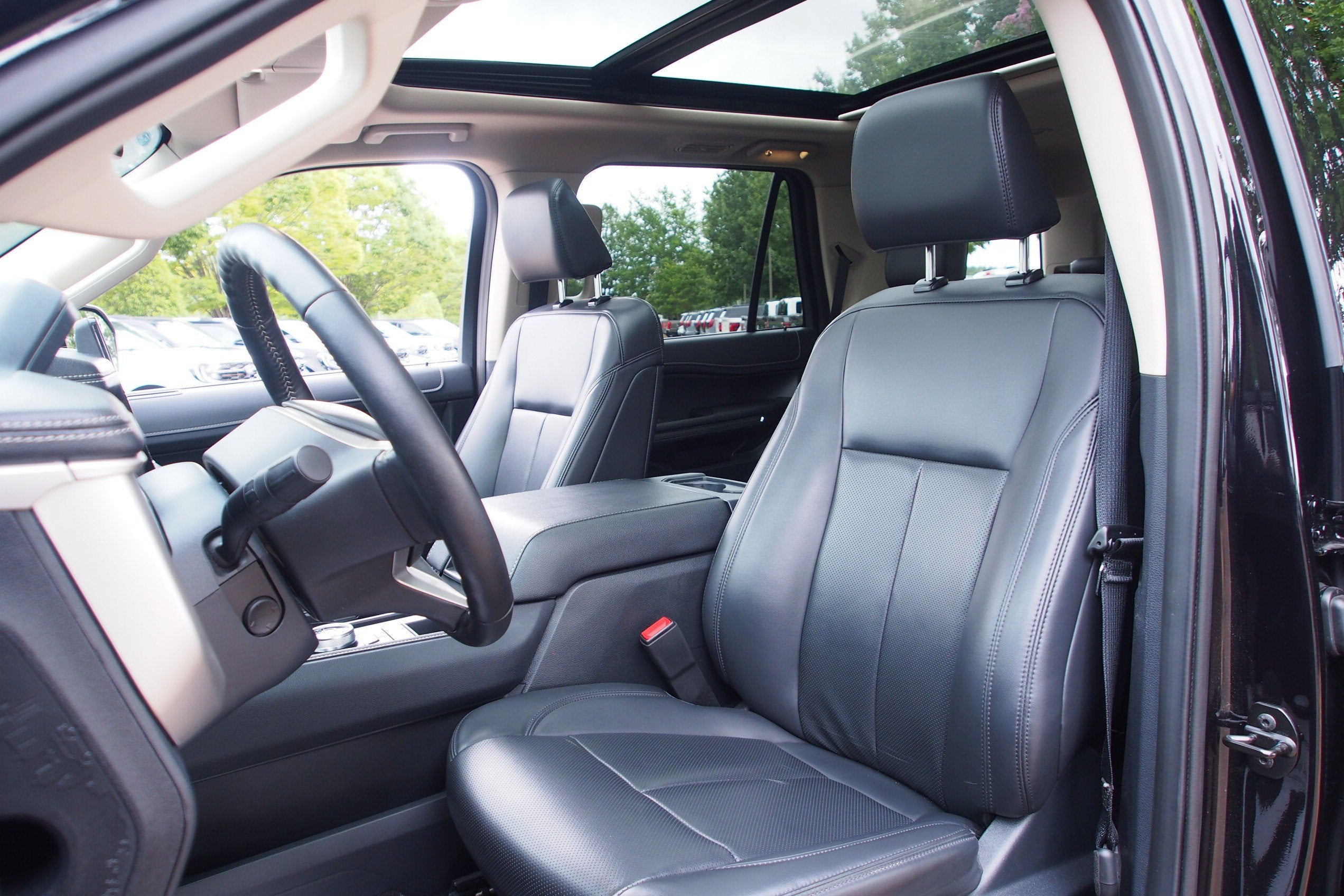 2024 Ford Expedition XLT