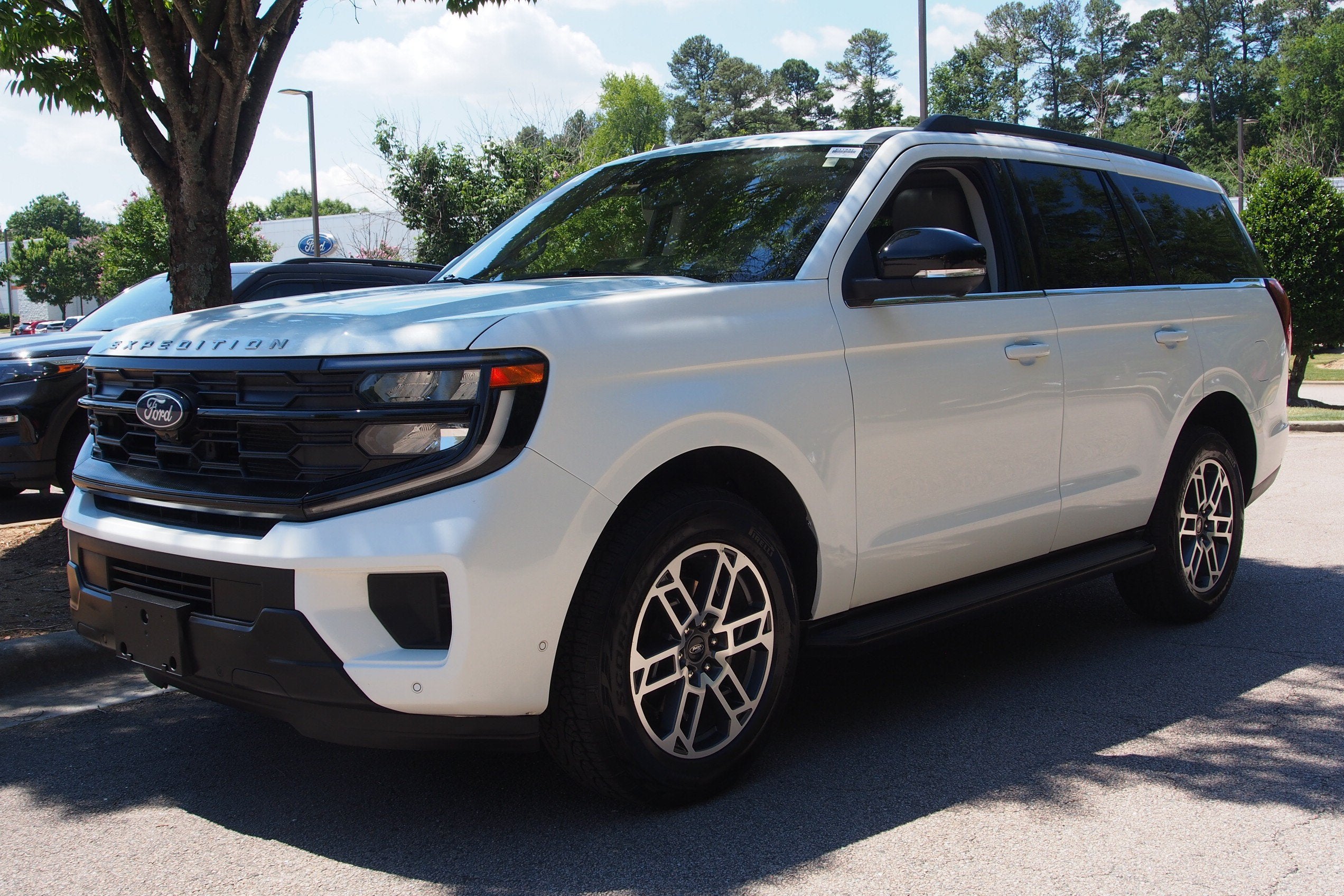 2025 Ford Expedition Active