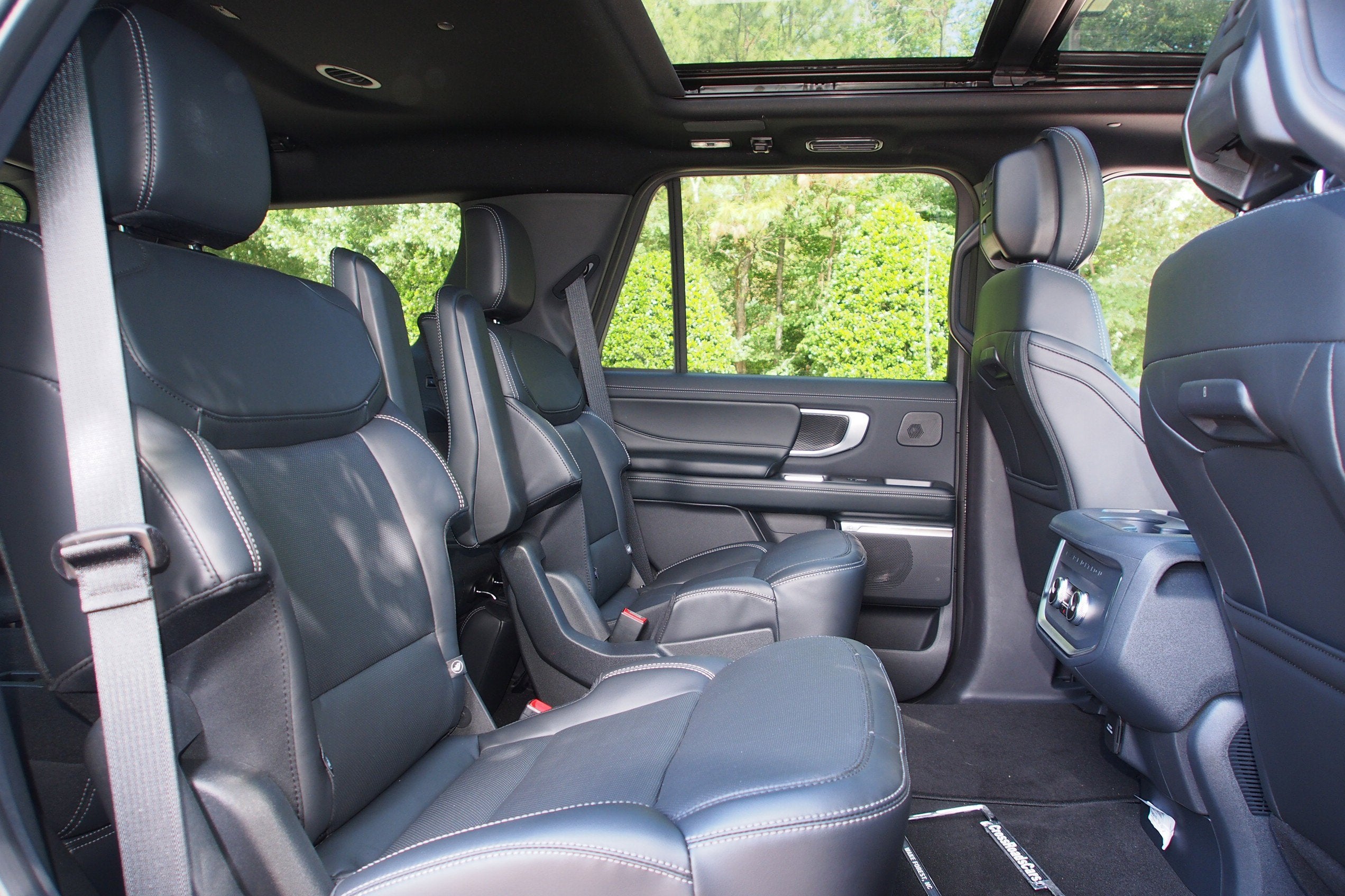 2026 Ford Expedition Platinum - Crossroads Courtesy Demo
