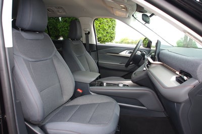 2026 Ford Explorer Active w/200A Pkg - Crossroads Courtesy Demo