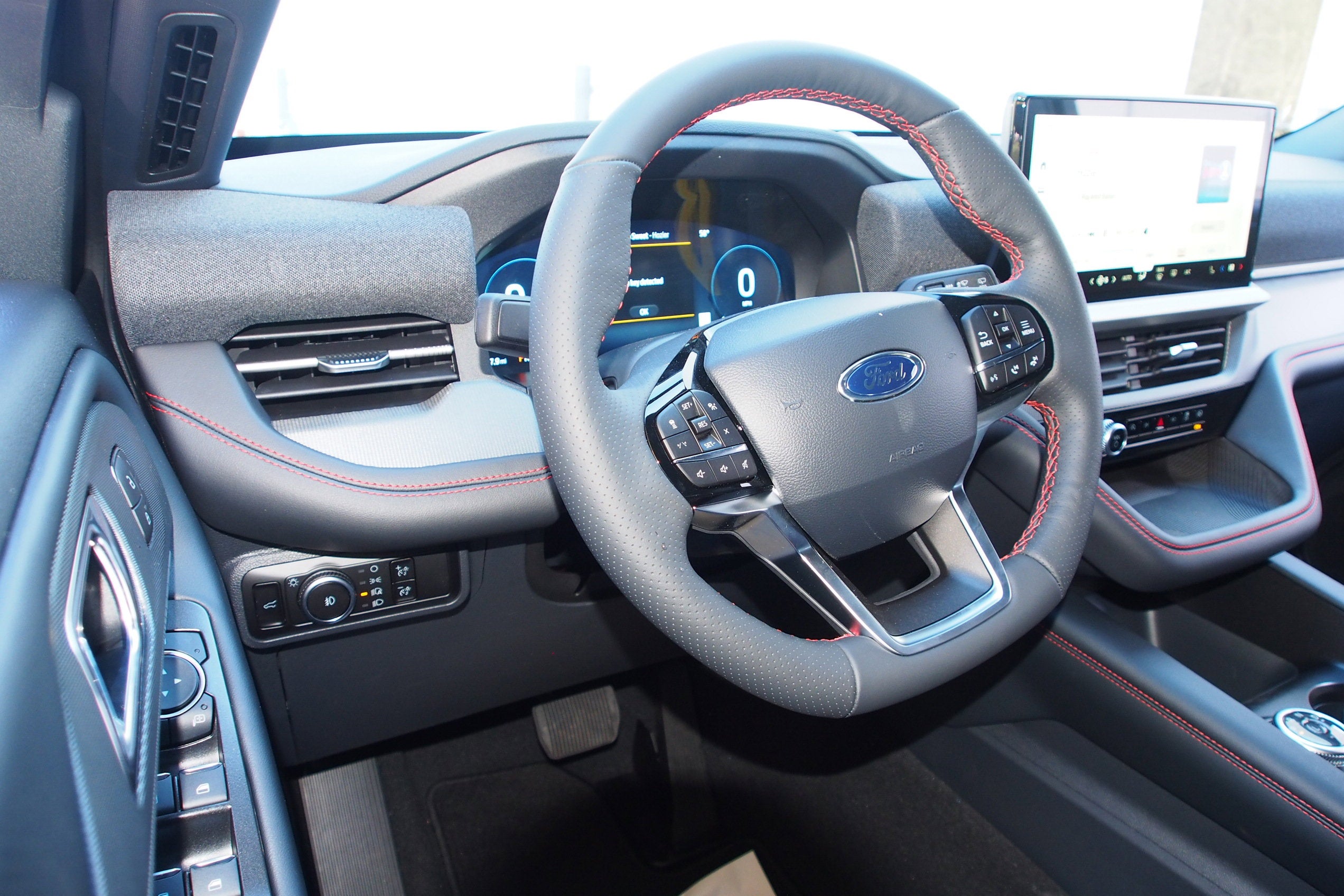 2026 Ford Explorer ST-Line - Crossroads Courtesy Demo