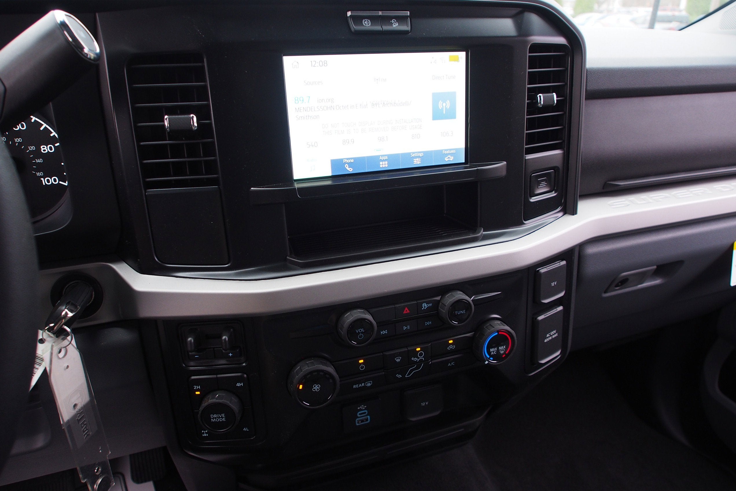 2026 Ford Super Duty F-250 SRW XLT