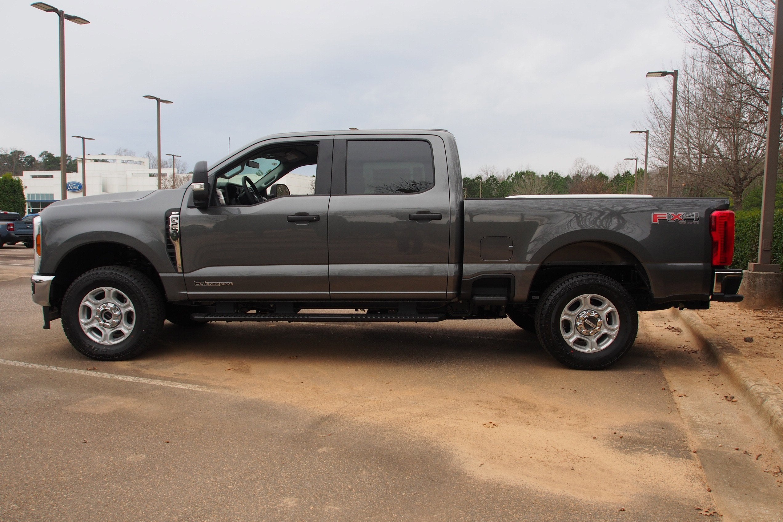2026 Ford Super Duty F-250 SRW XLT