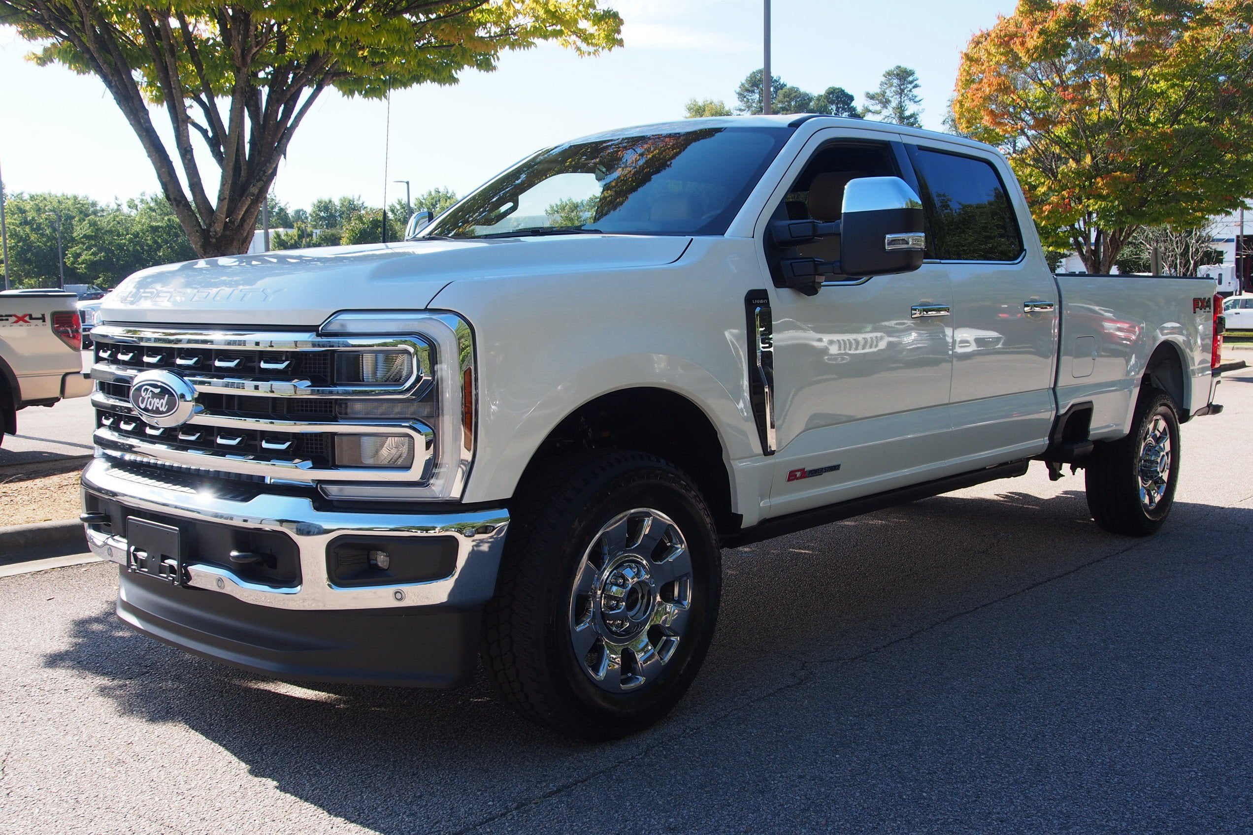 2027 Ford Super Duty F-350 SRW LARIAT