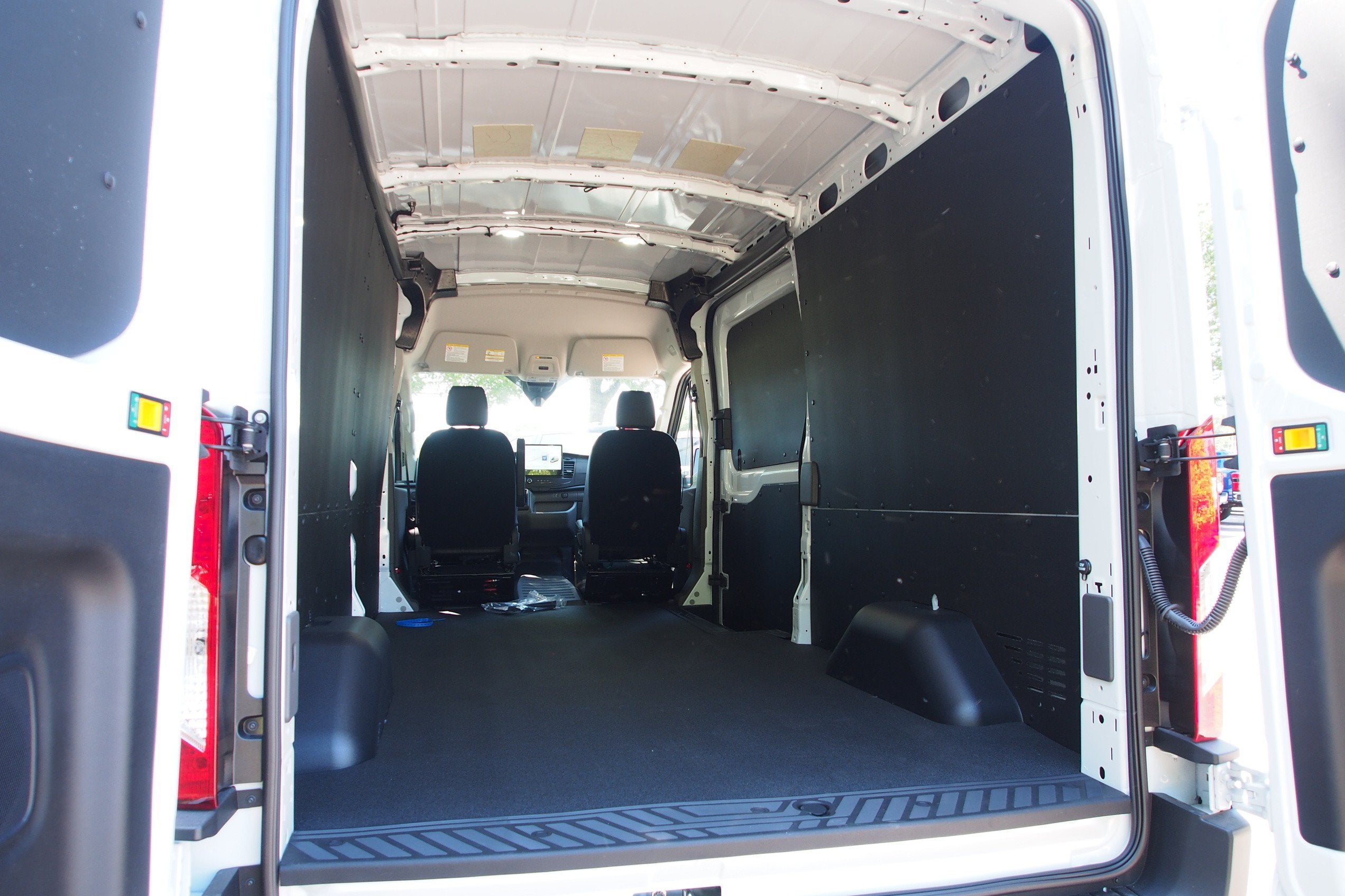 2026 Ford Transit Cargo Van Base