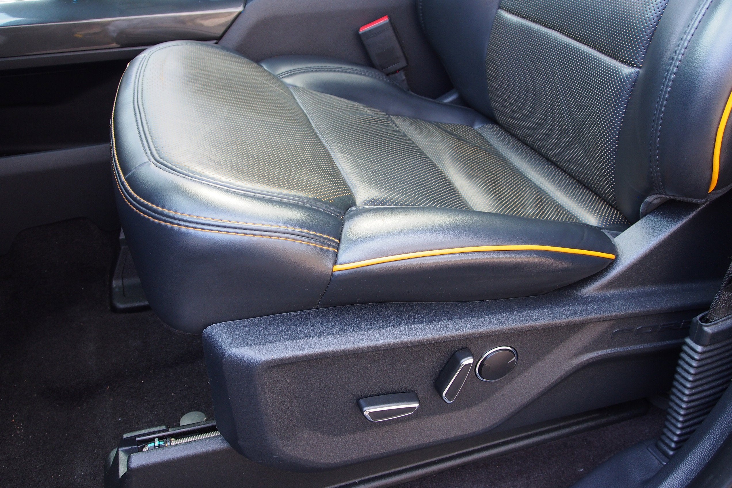 2021 Ford F-150 Base