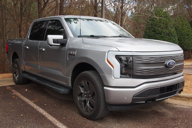 2023 Ford F-150 Lightning LARIAT