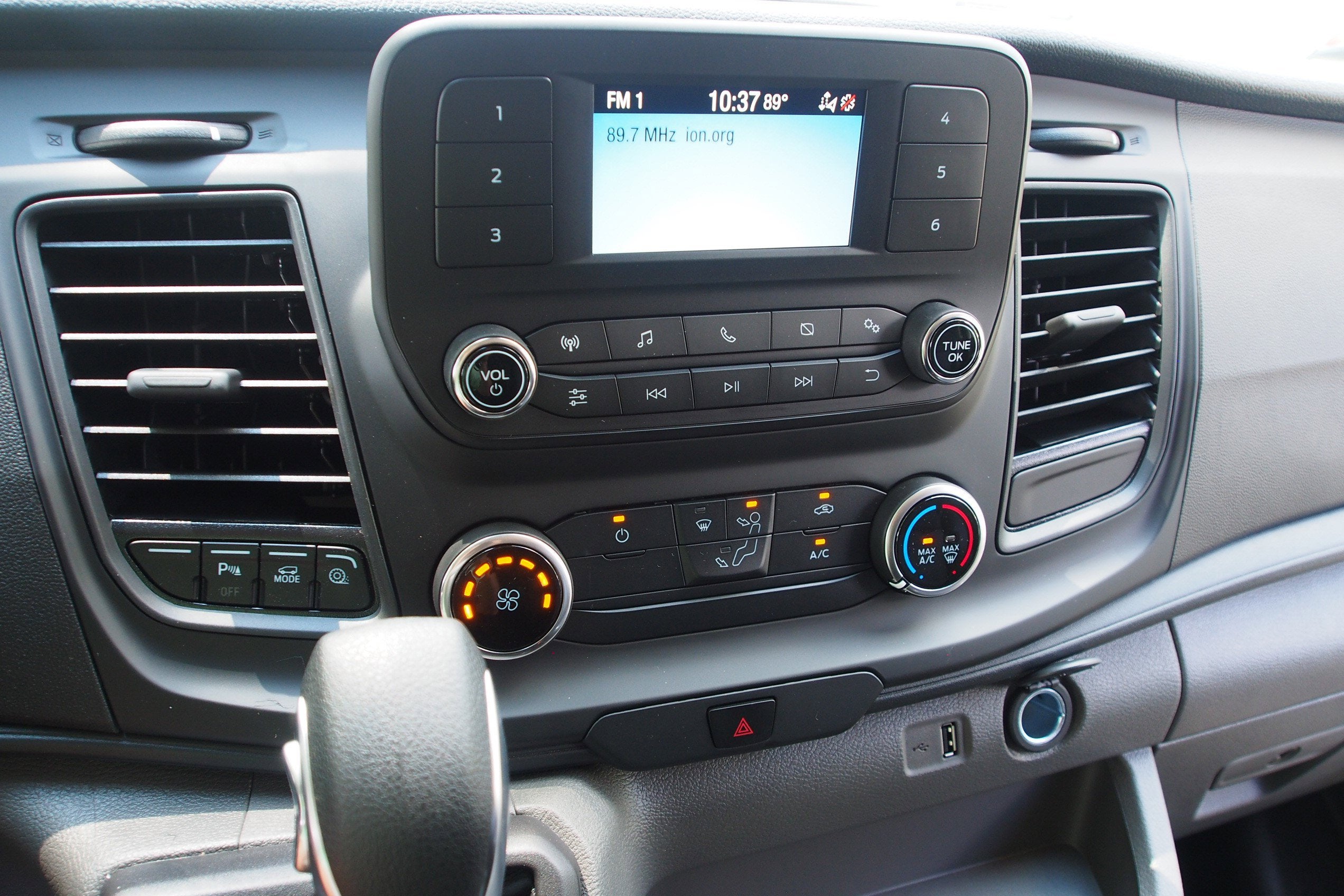 2025 Ford Transit Cargo Van Base