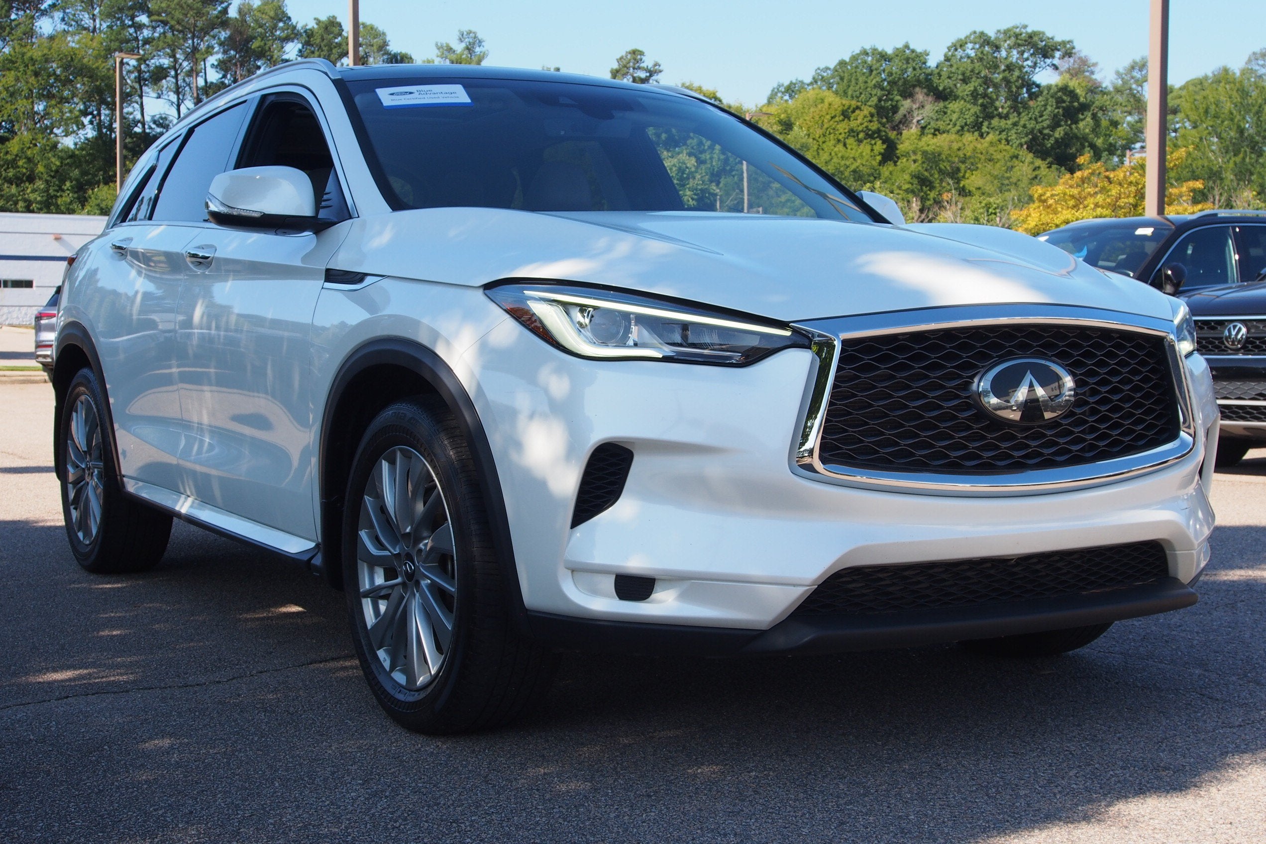 2023 INFINITI QX50 LUXE