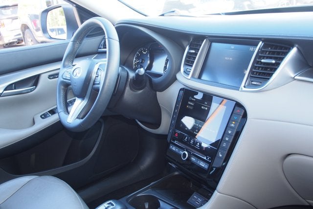2023 INFINITI QX50 LUXE
