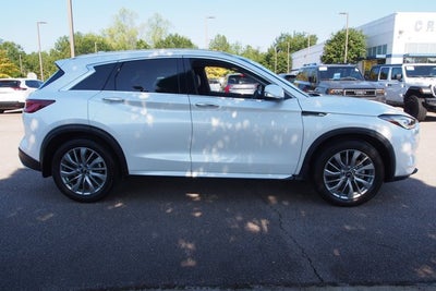 2023 INFINITI QX50 LUXE