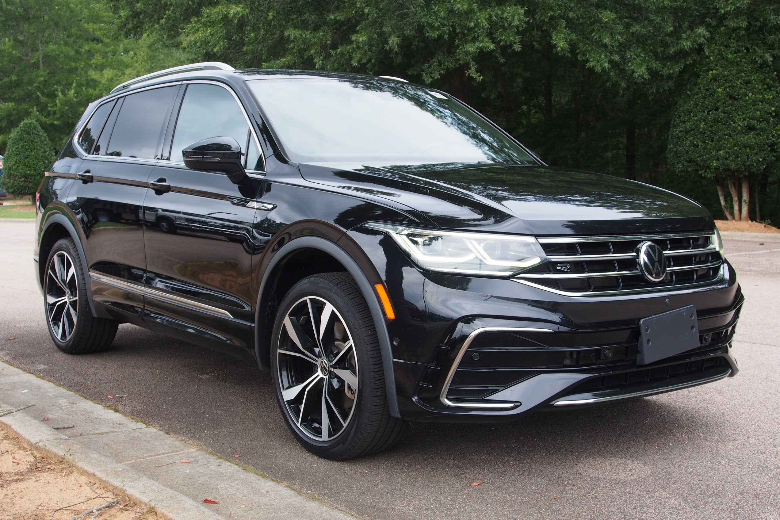 2022 Volkswagen Tiguan SEL R-Line