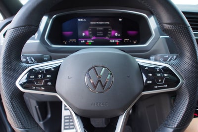 2022 Volkswagen Tiguan SE R-Line Black