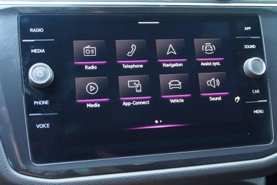 2022 Volkswagen Tiguan SE R-Line Black