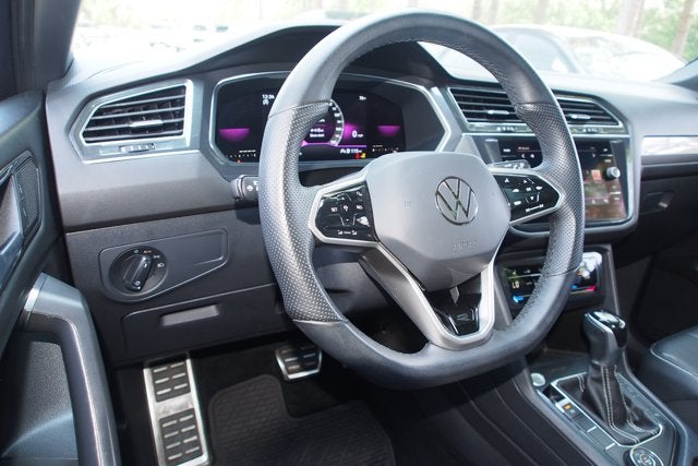 2022 Volkswagen Tiguan SE R-Line Black