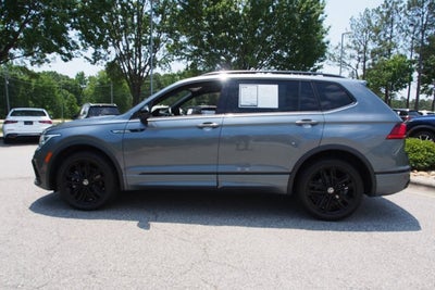 2022 Volkswagen Tiguan SE R-Line Black