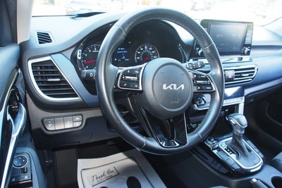 2023 Kia Seltos S