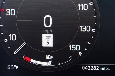 2024 Land Rover Defender V8