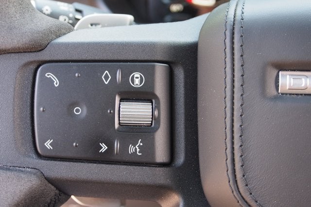 2024 Land Rover Defender V8