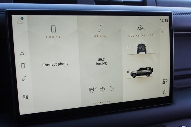 2024 Land Rover Defender V8