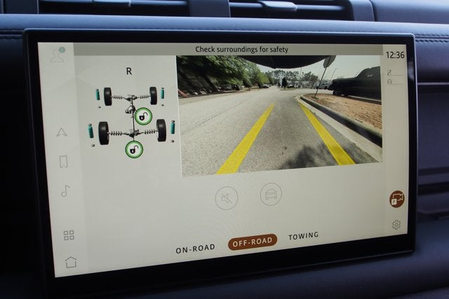 2024 Land Rover Defender V8