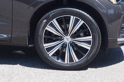 2023 Volvo XC60 Ultimate Bright Theme
