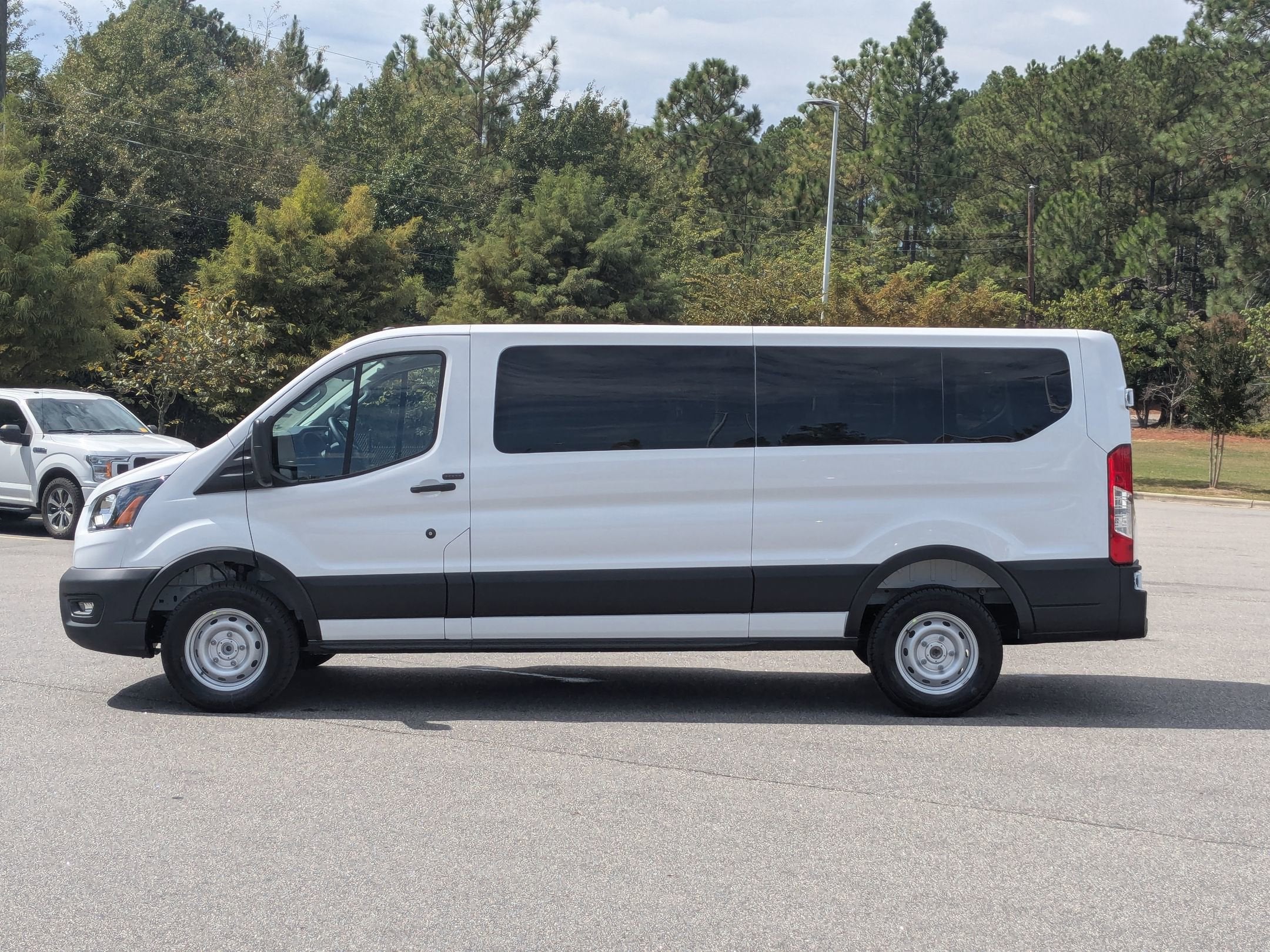 2025 Ford Transit Passenger Wagon XL