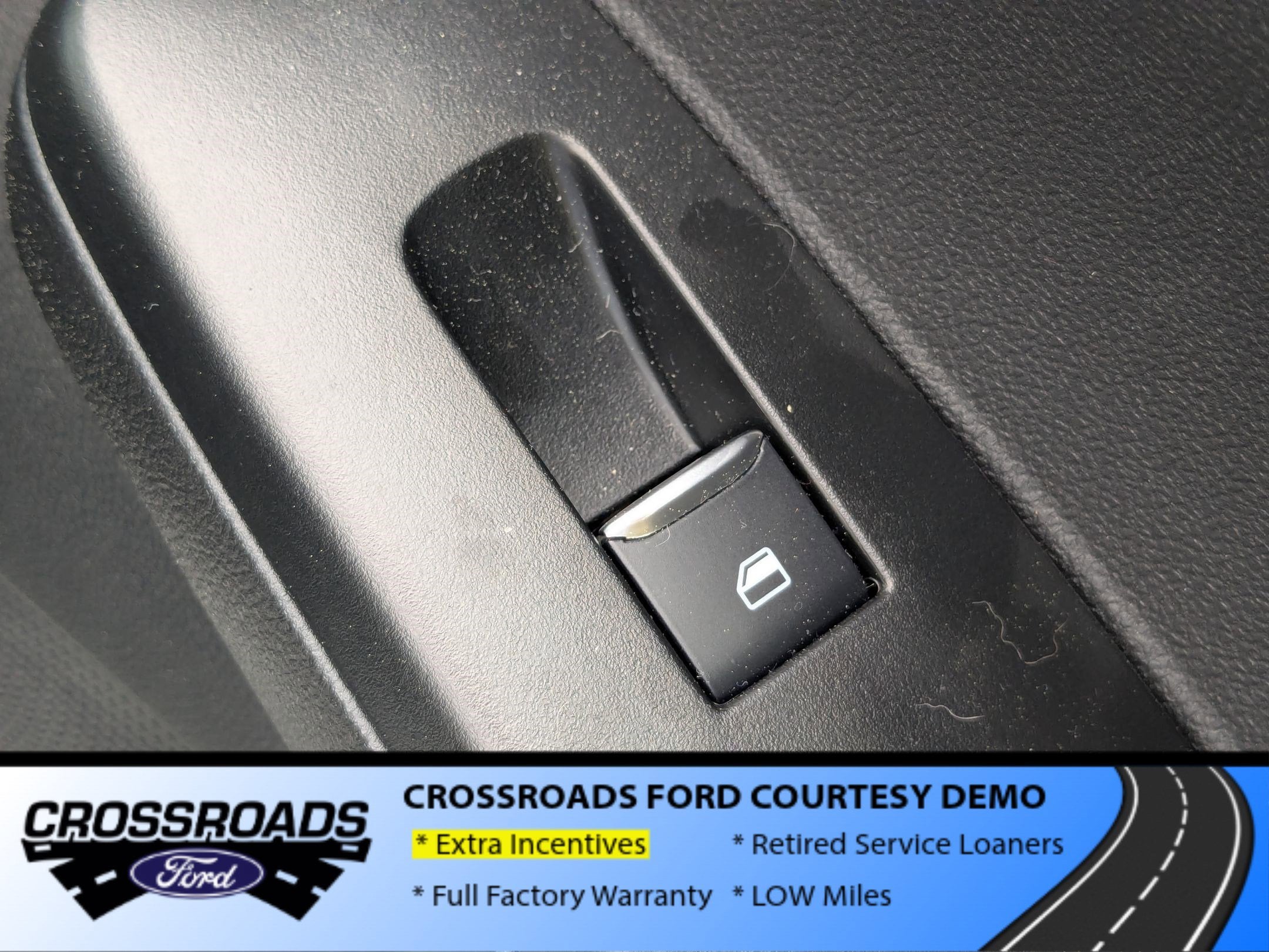 2025 Ford Escape ST-Line - Crossroads Courtesy Demo