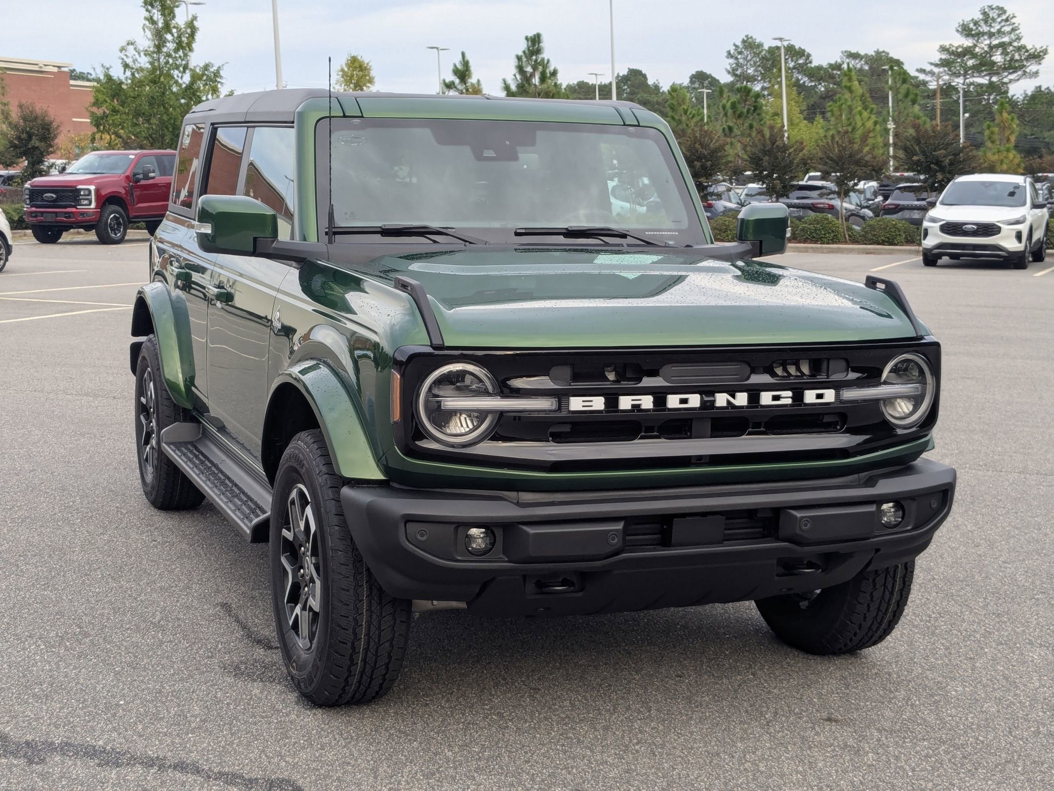 2025 Ford Bronco Outer Banks