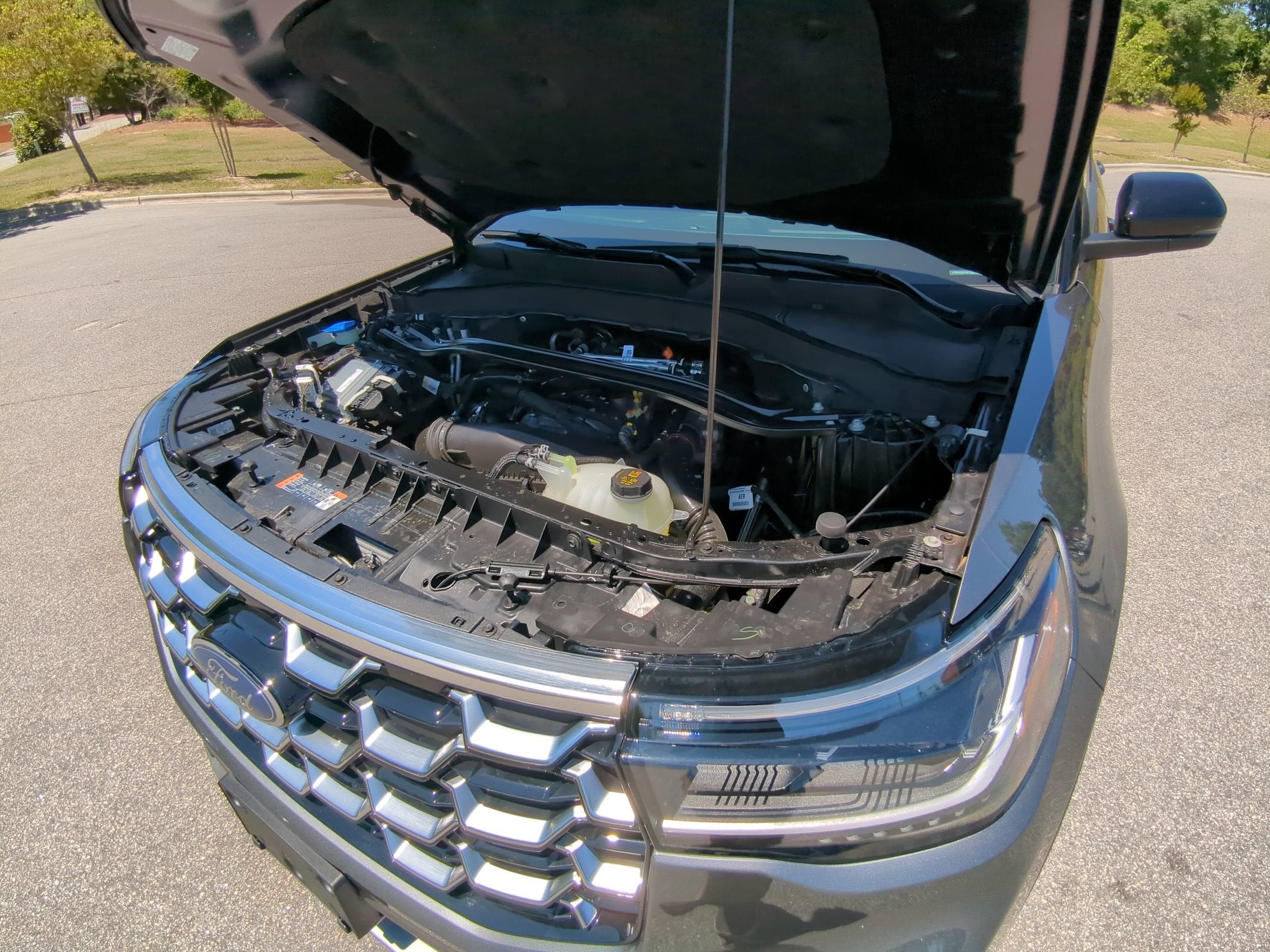 2026 Ford Explorer Platinum - Crossroads Courtesy Demo