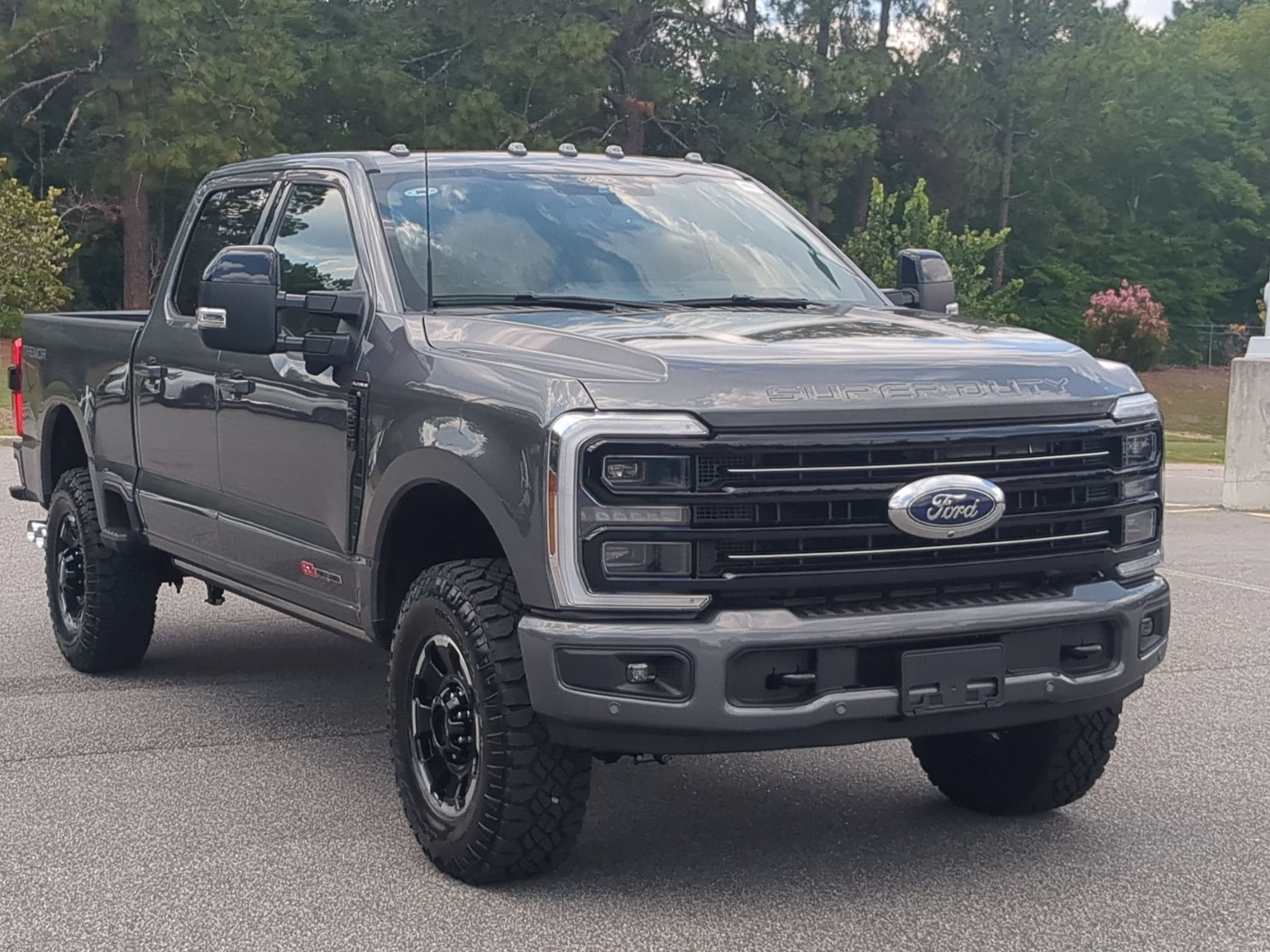 2026 Ford Super Duty F-350 SRW Platinum