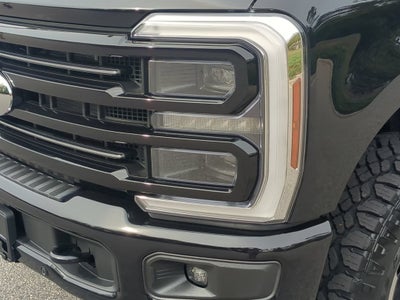 2027 Ford Super Duty F-350 SRW Platinum