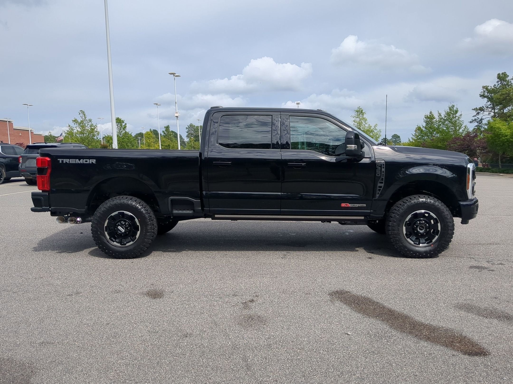 2026 Ford Super Duty F-350 SRW Platinum