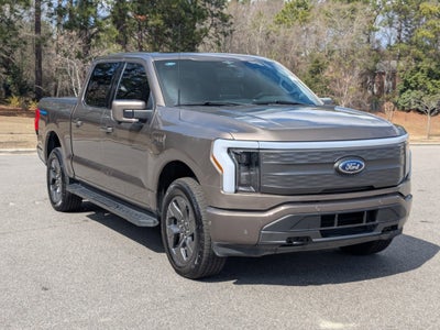 2023 Ford F-150 Lightning LARIAT