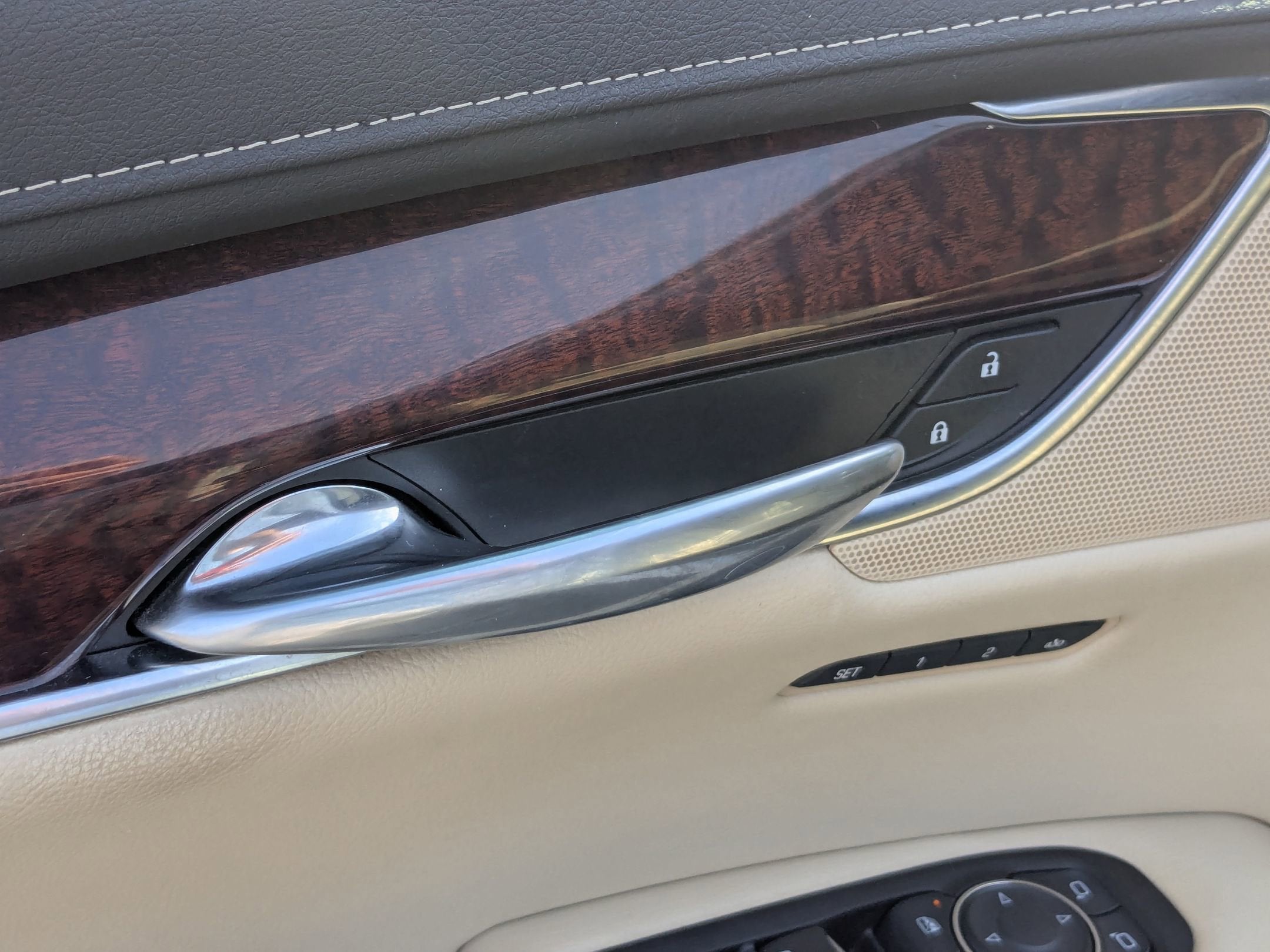 2017 Cadillac XT5 Luxury FWD